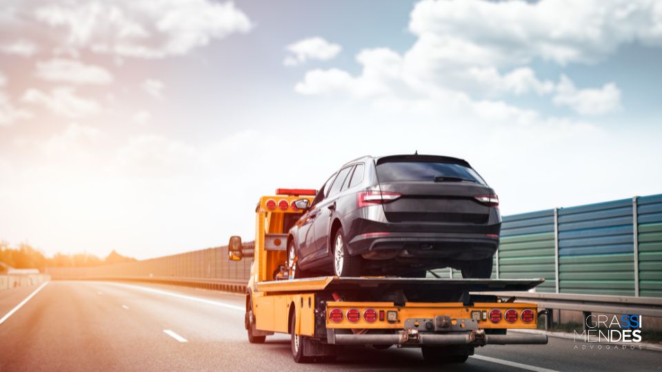 indenizacao-atraso-10h-guincho-grassi-mendes-advogados Seguradora condenada a indenizar por atraso de 10h no serviço de guincho - Grassi Mendes Advogados